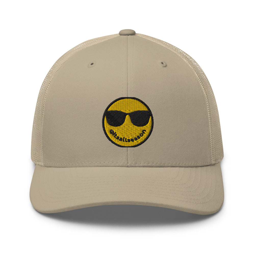 ALLSZN Smiley Sandy Trucker Hat
